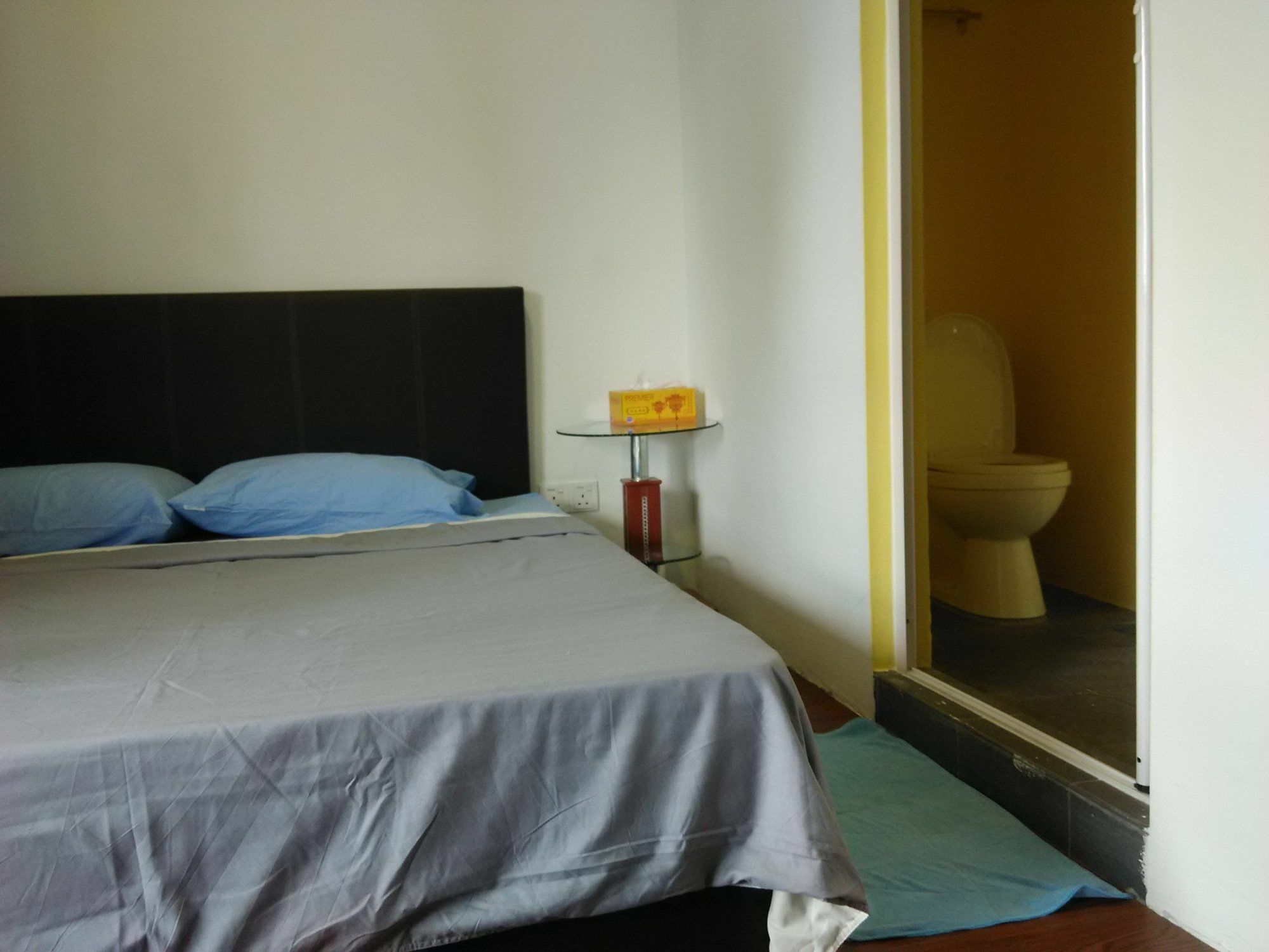 Moon Eleven Hostel Near Klia & Klia2 Sepang Exteriör bild